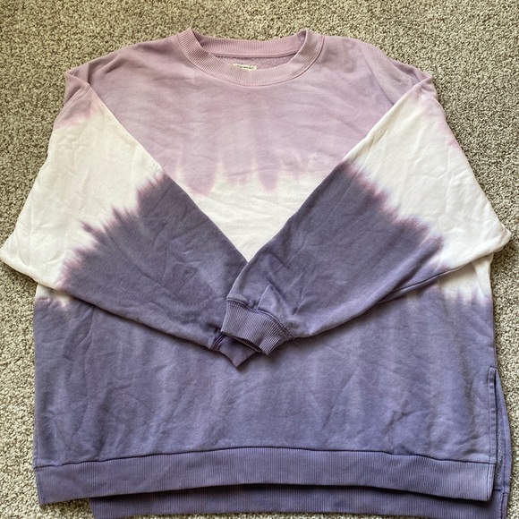 So Comfy! 🦅 AE Dip Dye Sweatshirt - Picture 2 of 7